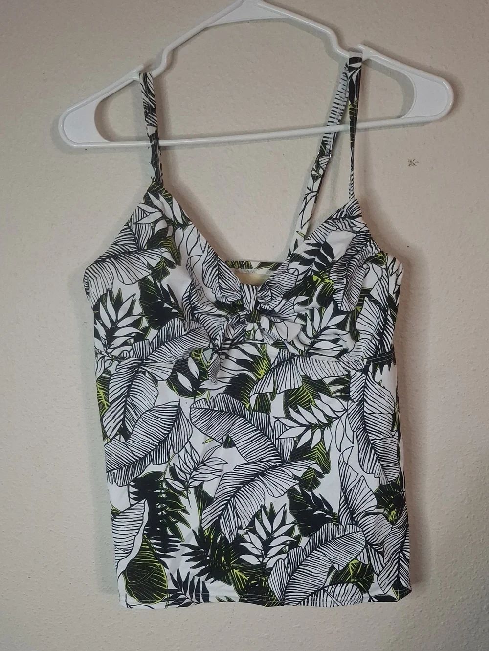 Swimsuits For All Women’s Tropical Leaf Print Tankini Top size 10 C/D